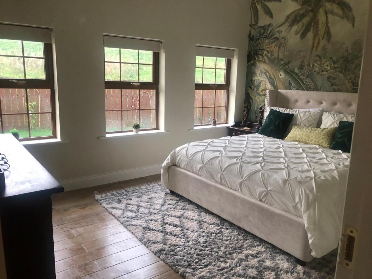 The Fairways, Castleblayney B&B 외부 사진